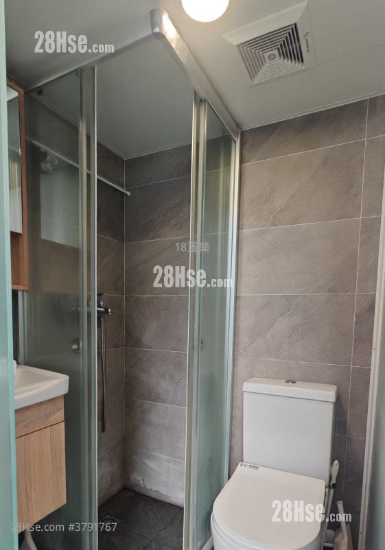 Heung Hoi Mansion Rental Studio , 1 Bathroom 150 ft²