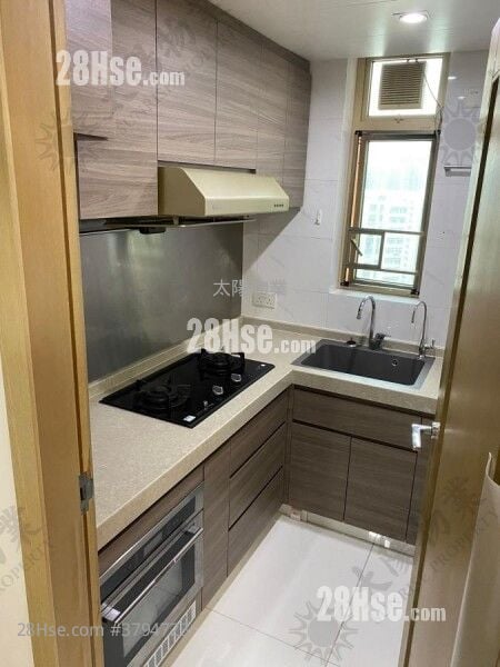 Harbour Place Sell 3 Bedrooms 593 ft²