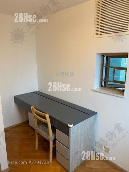 Harbour Place Sell 3 Bedrooms 593 ft²