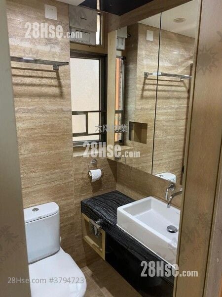 Harbour Place Sell 3 Bedrooms 593 ft²