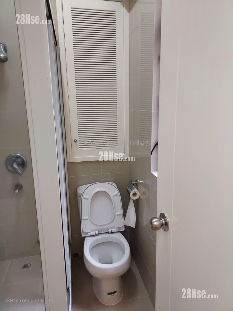 28-30 Village Road Sell 3 Bedrooms , 2 Bathrooms 811 ft²