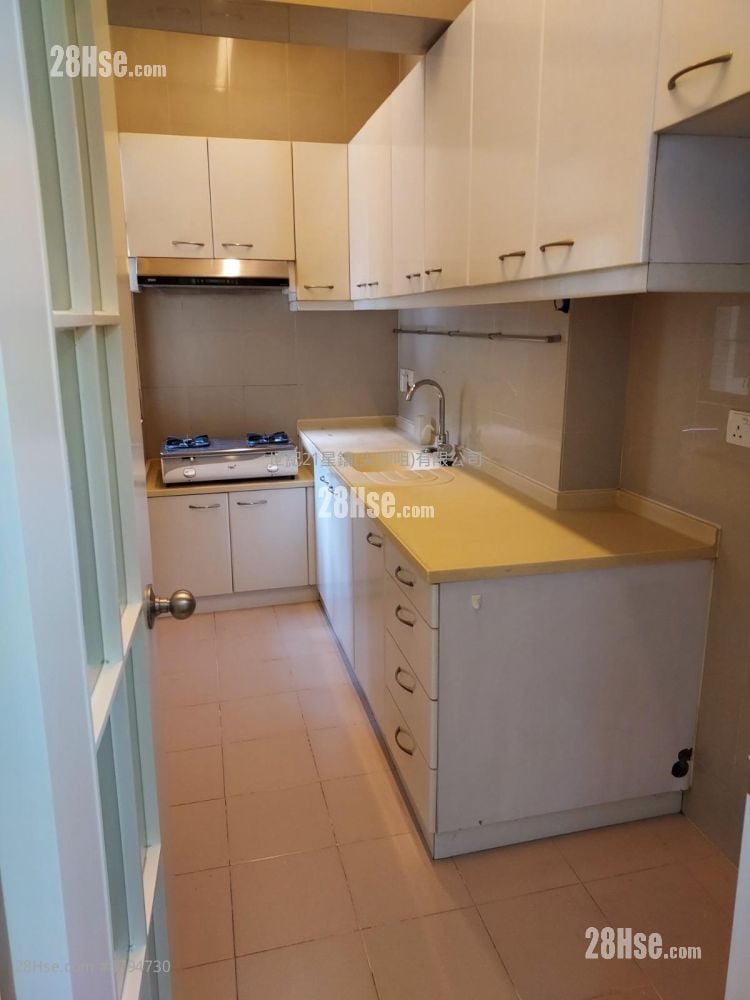 28-30 Village Road Sell 3 Bedrooms , 2 Bathrooms 811 ft²