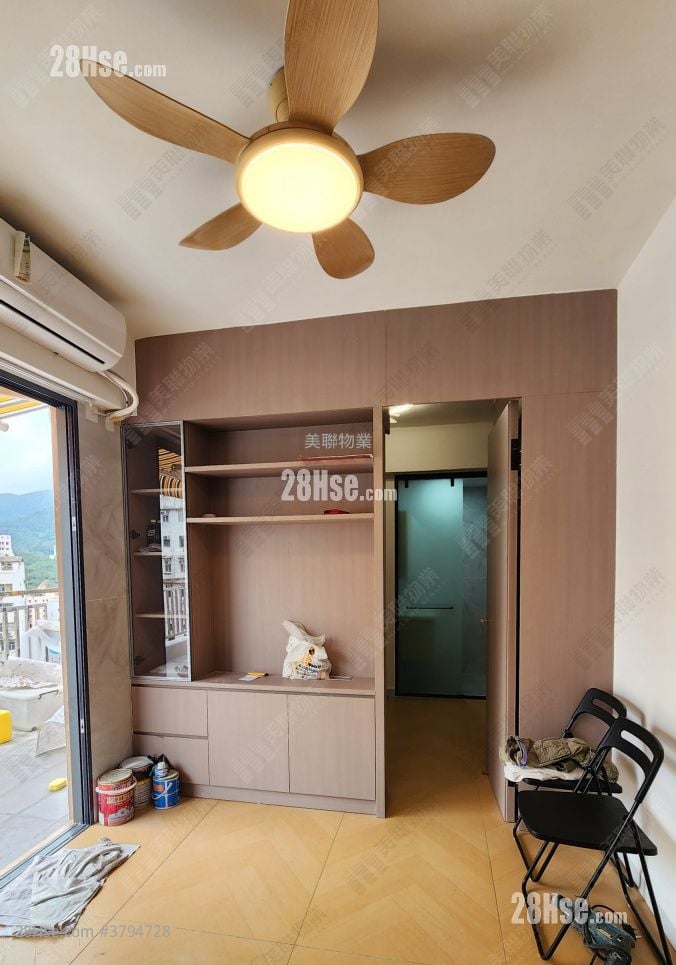Kam Shek Building Rental 2 Bedrooms , 2 Bathrooms 615 ft²