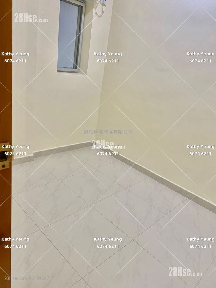 1 Tak Hing Street Rental 3 Bedrooms , 2 Bathrooms 1,115 ft²