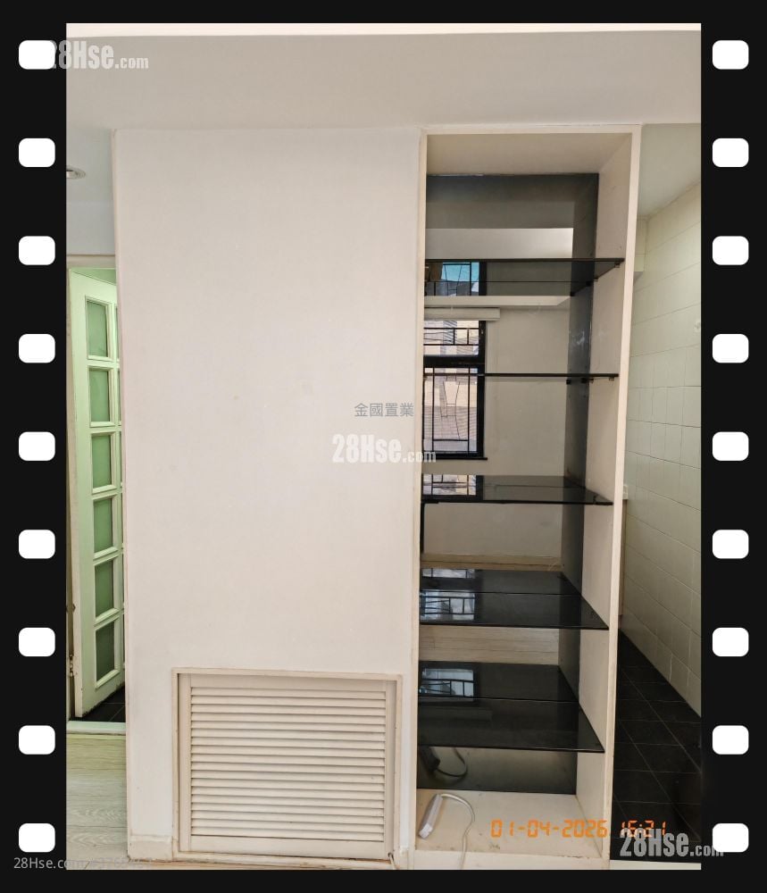 Hillwood Mansion Sell 2 Bedrooms , 1 Bathroom 420 ft²