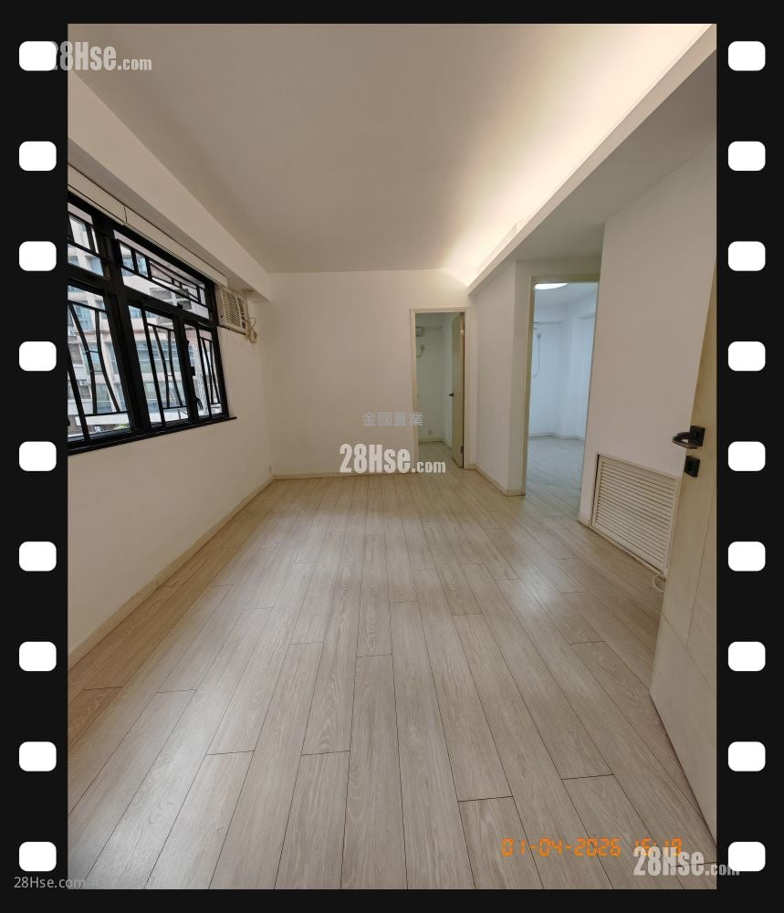 Hillwood Mansion Sell 2 Bedrooms , 1 Bathroom 420 ft²