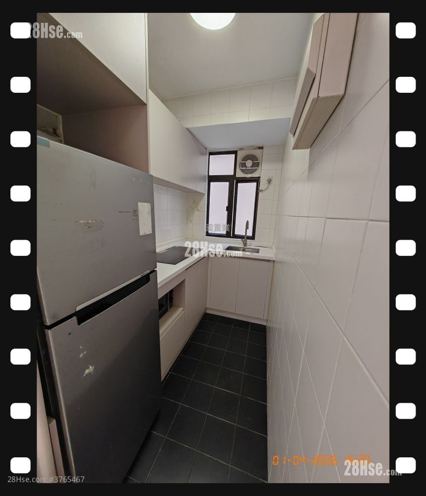 Hillwood Mansion Sell 2 Bedrooms , 1 Bathroom 420 ft²