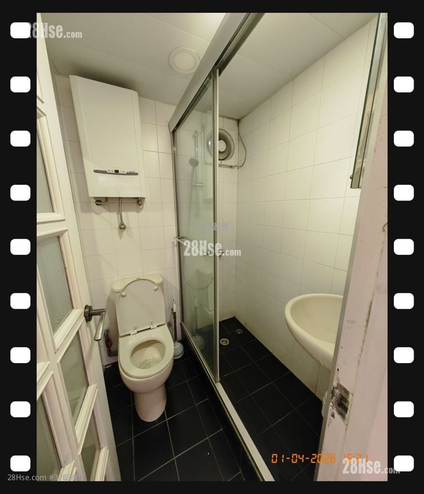 Hillwood Mansion Sell 2 Bedrooms , 1 Bathroom 420 ft²