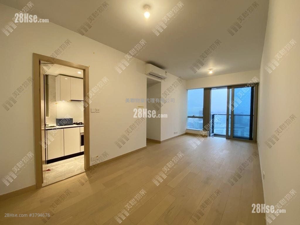 Marini Sell 3 Bedrooms , 2 Bathrooms 770 ft²