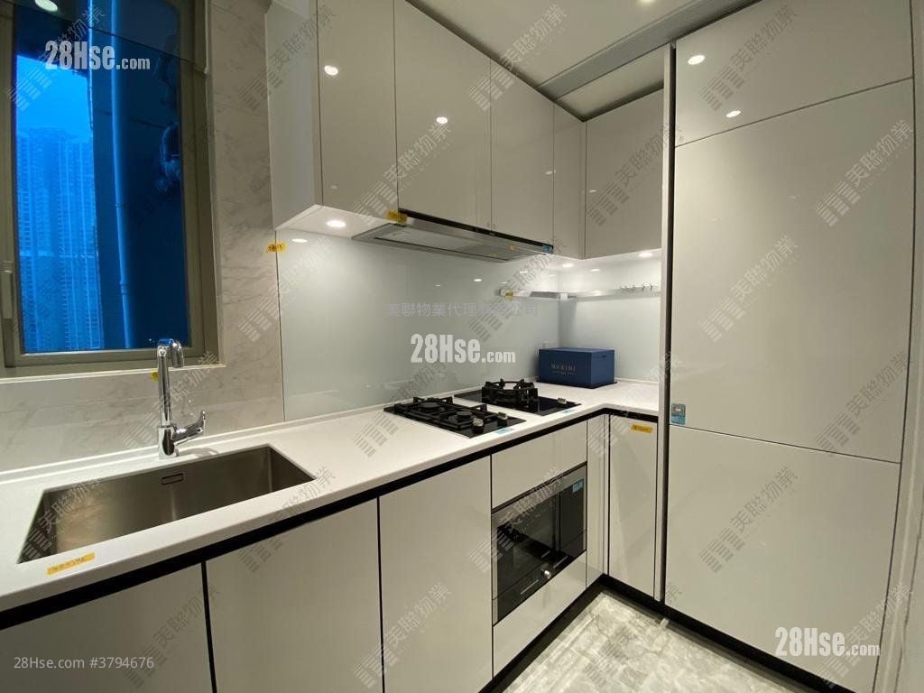 Marini Sell 3 Bedrooms , 2 Bathrooms 770 ft²