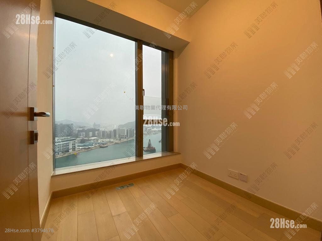 Marini Sell 3 Bedrooms , 2 Bathrooms 770 ft²