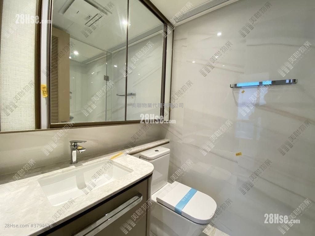 Marini Sell 3 Bedrooms , 2 Bathrooms 770 ft²