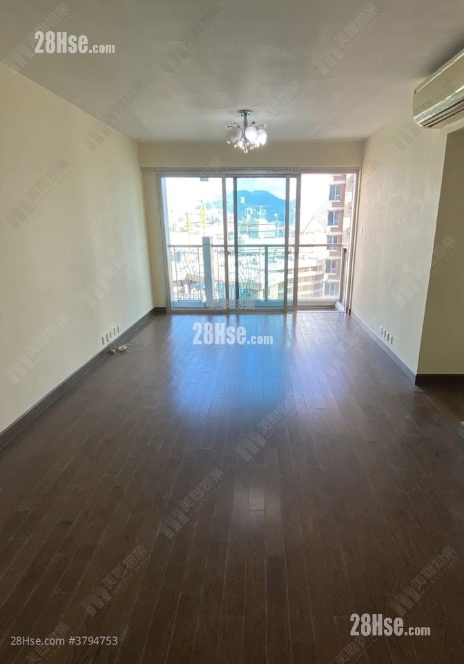 Billionnaire Royale Sell 3 Bedrooms , 1 Bathroom 1,014 ft²