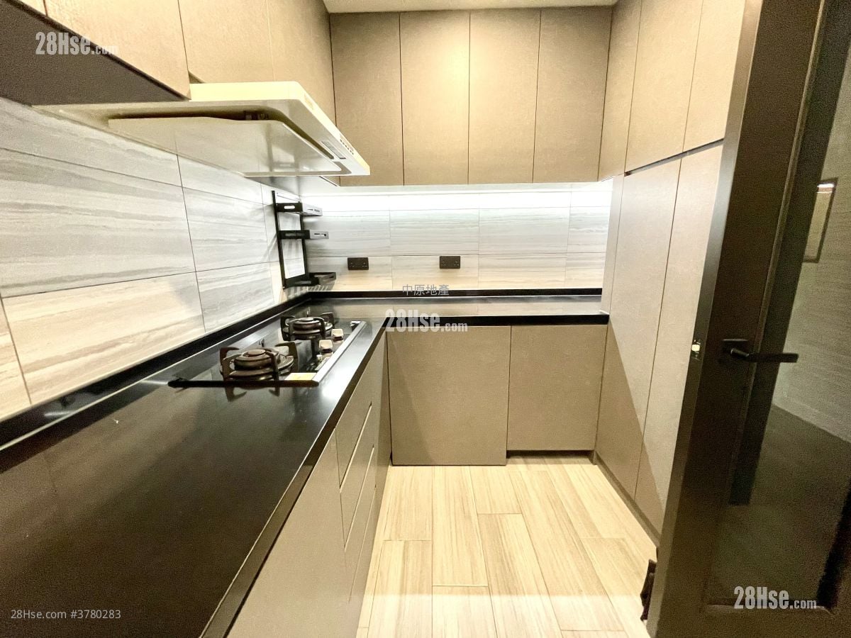 Mont Vert Sell 3 Bedrooms , 2 Bathrooms 845 ft²