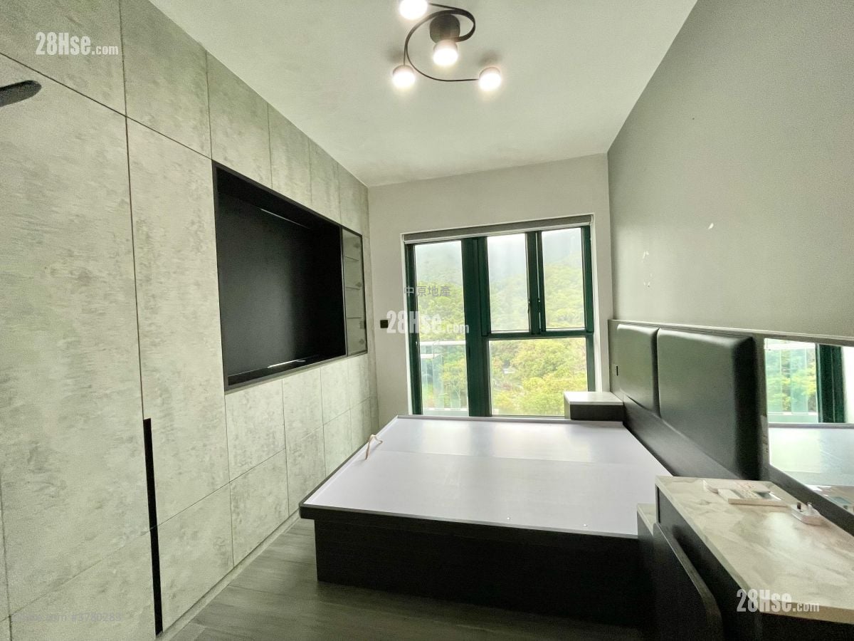 Mont Vert Sell 3 Bedrooms , 2 Bathrooms 845 ft²