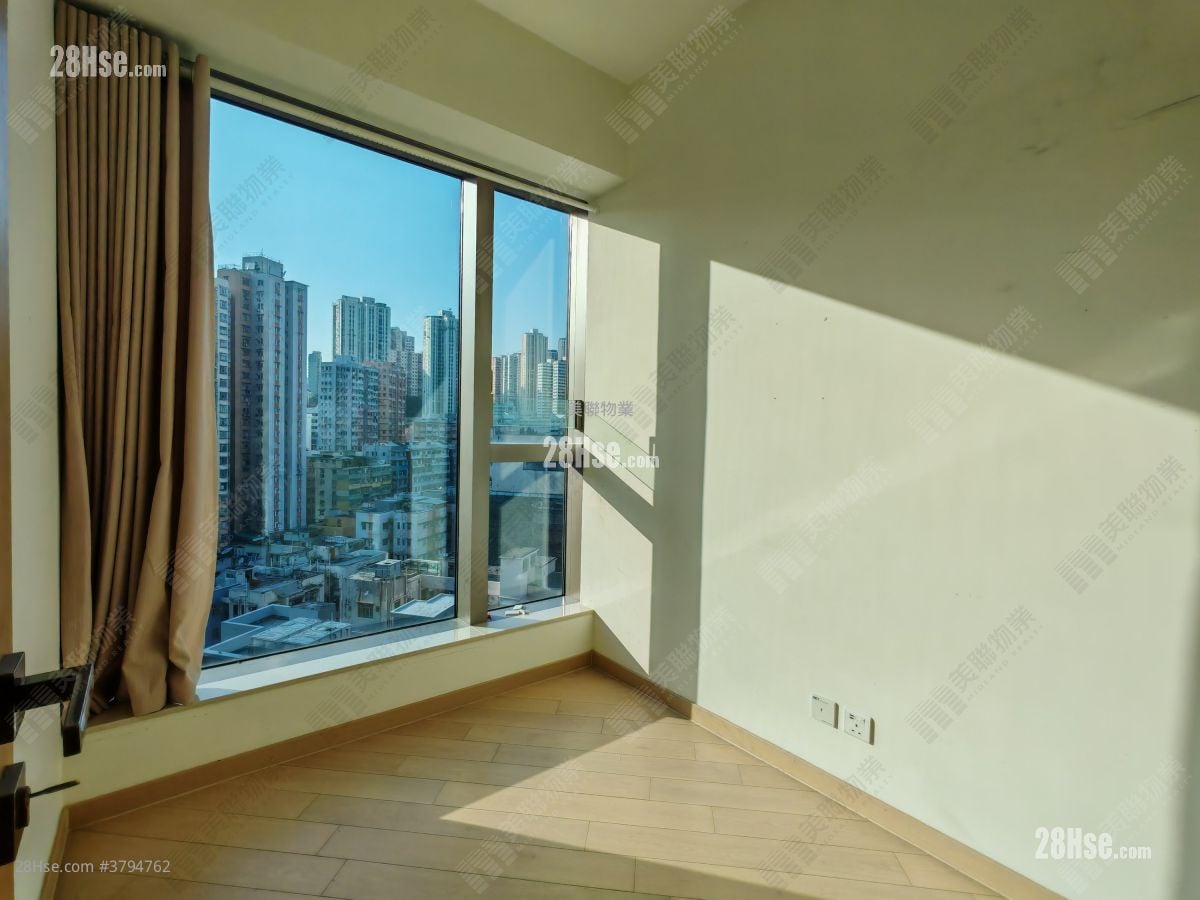 Grand Central Sell 3 Bedrooms , 2 Bathrooms 832 ft²