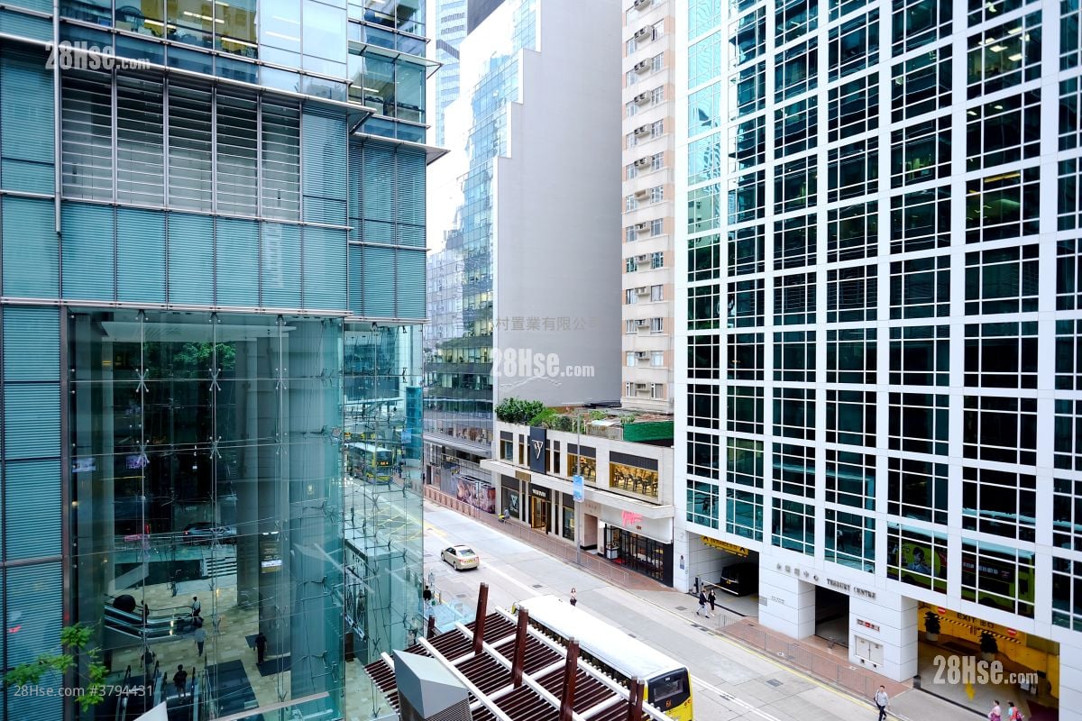 天台: 永丰街1号 租盘 1 房 , 1 浴室 480 平方尺