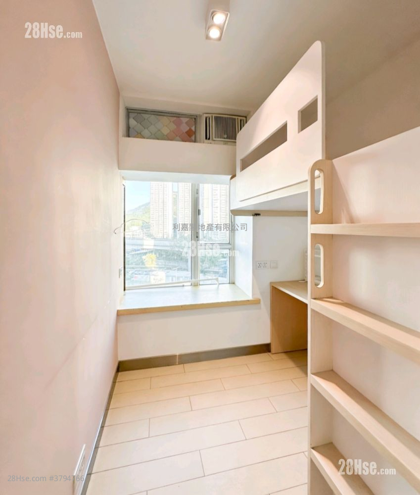 晓峰湾畔 售盘 2 房 , 1 浴室 474 平方尺