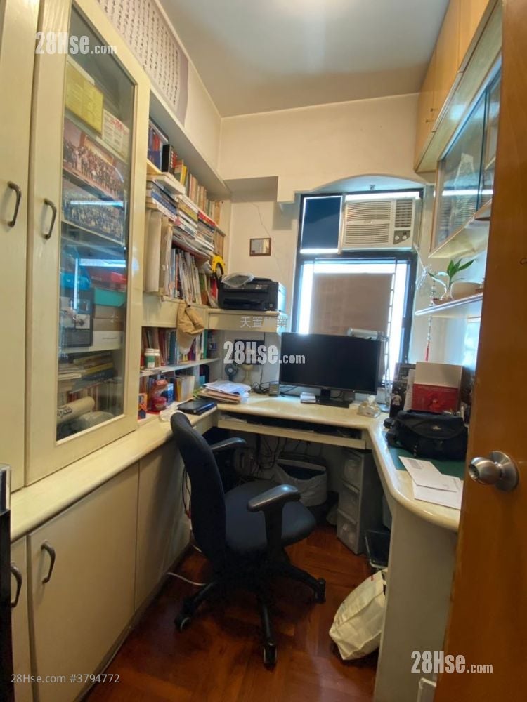 Jasper Court Sell 4 Bedrooms , 2 Bathrooms 805 ft²