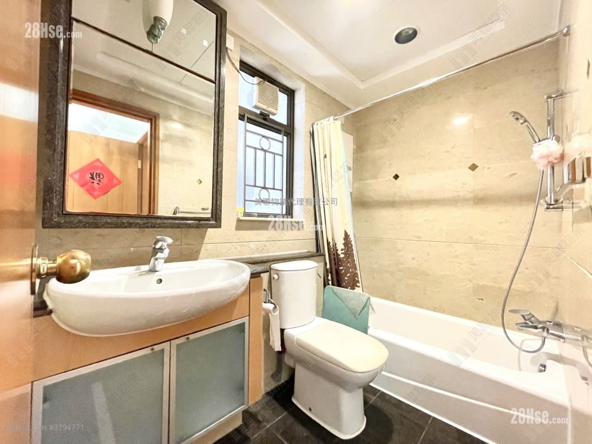 宝翠园 售盘 3 房 1,111 平方尺