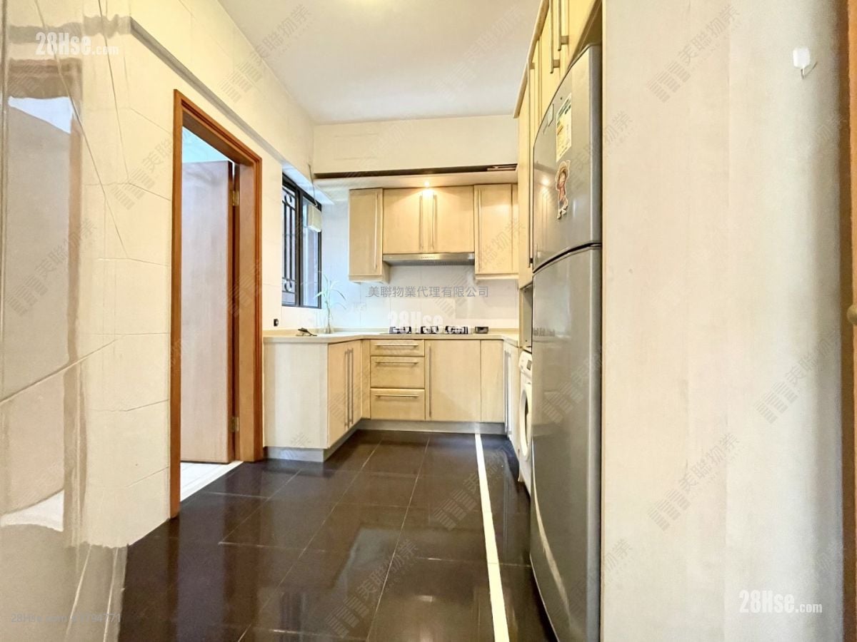 宝翠园 售盘 3 房 1,111 平方尺