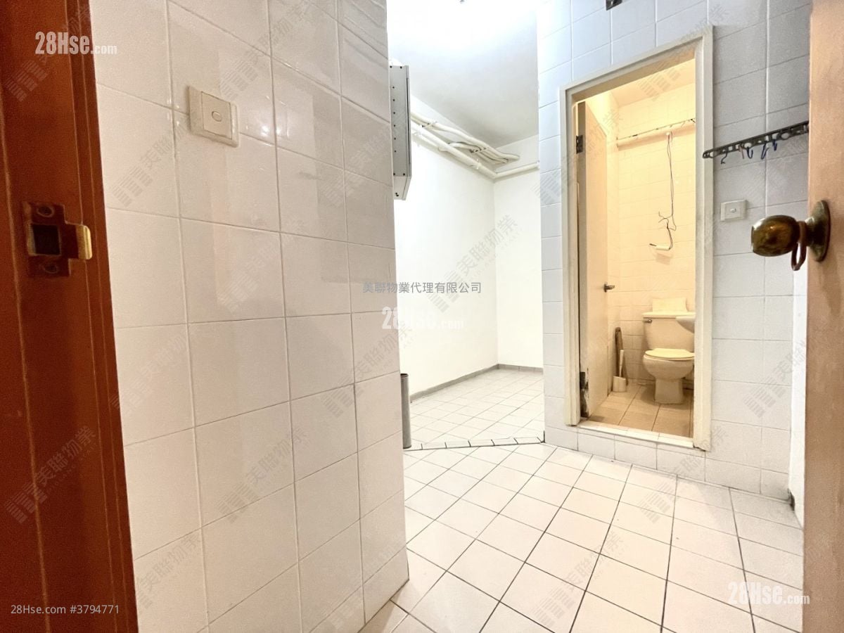 宝翠园 售盘 3 房 1,111 平方尺