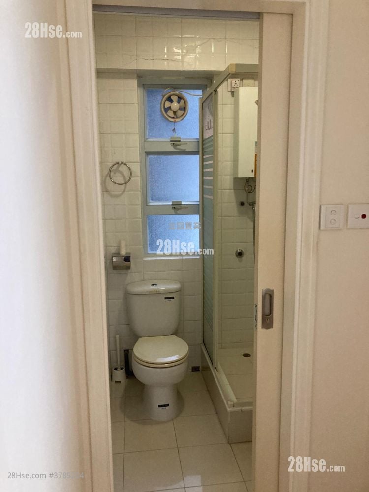 恒运大厦 租盘 2 房 , 1 浴室 322 平方尺