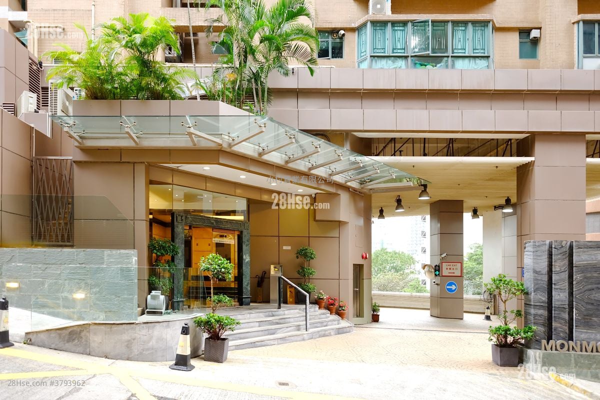 大厦入口: 万茂苑 租盘 3 房 , 2 浴室 962 平方尺