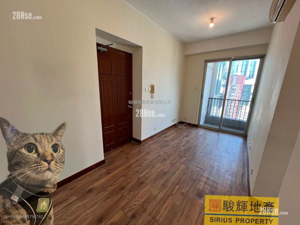 Flourish Mansion Rental 2 Bedrooms , 1 Bathroom 427 ft²