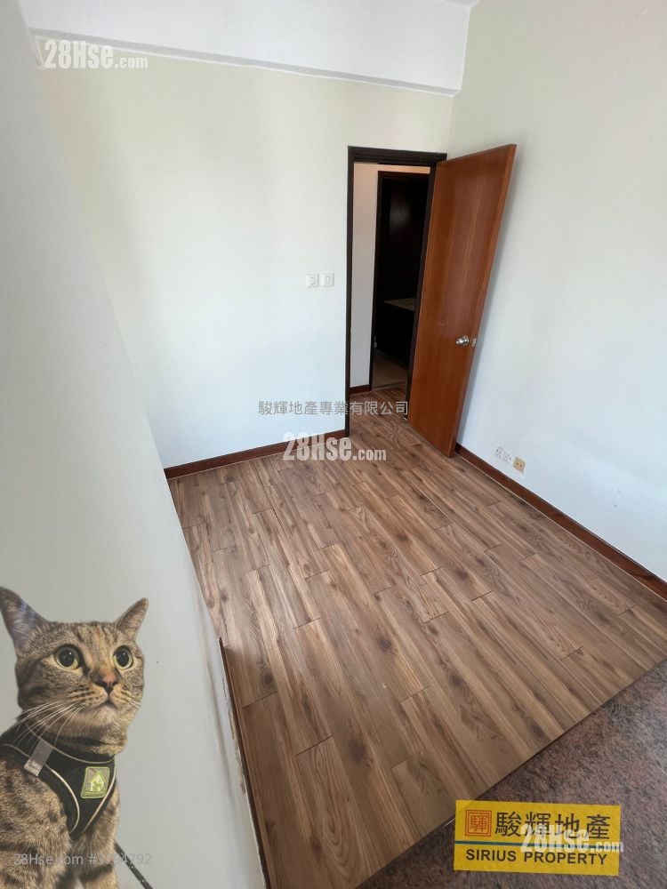 Flourish Mansion Rental 2 Bedrooms , 1 Bathroom 427 ft²