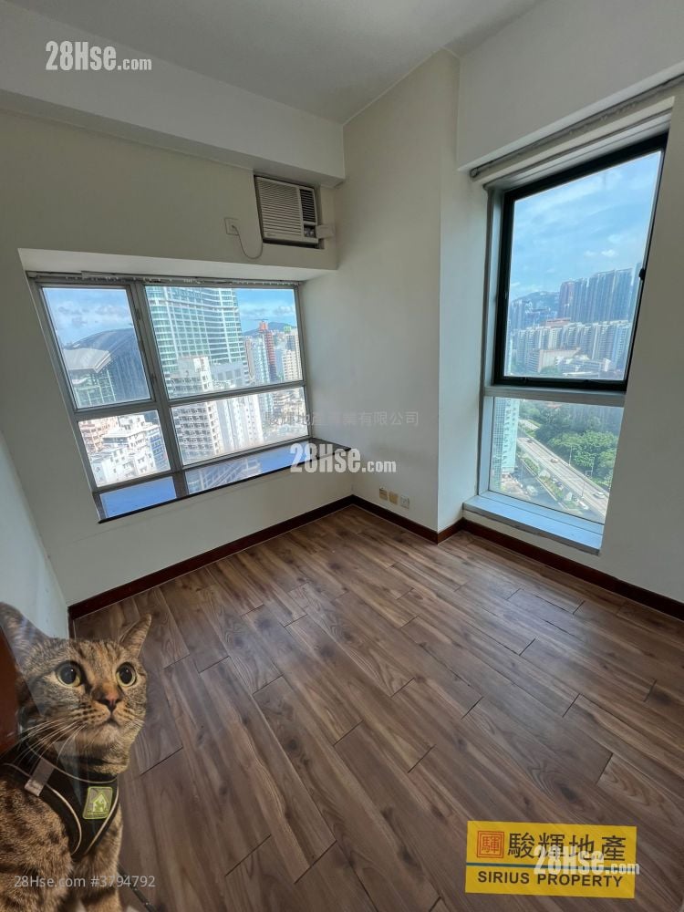 Flourish Mansion Rental 2 Bedrooms , 1 Bathroom 427 ft²