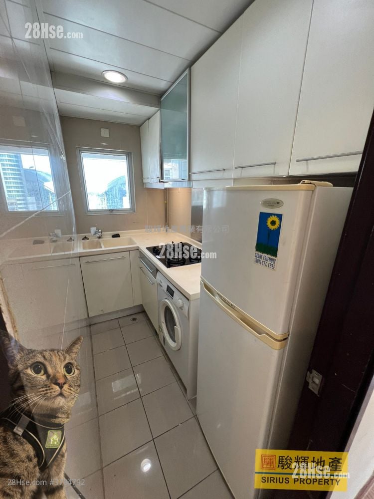 Flourish Mansion Rental 2 Bedrooms , 1 Bathroom 427 ft²