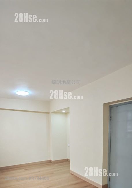 Kwong Yiu Mansion  Sell 2 Bedrooms , 1 Bathroom 574 ft²