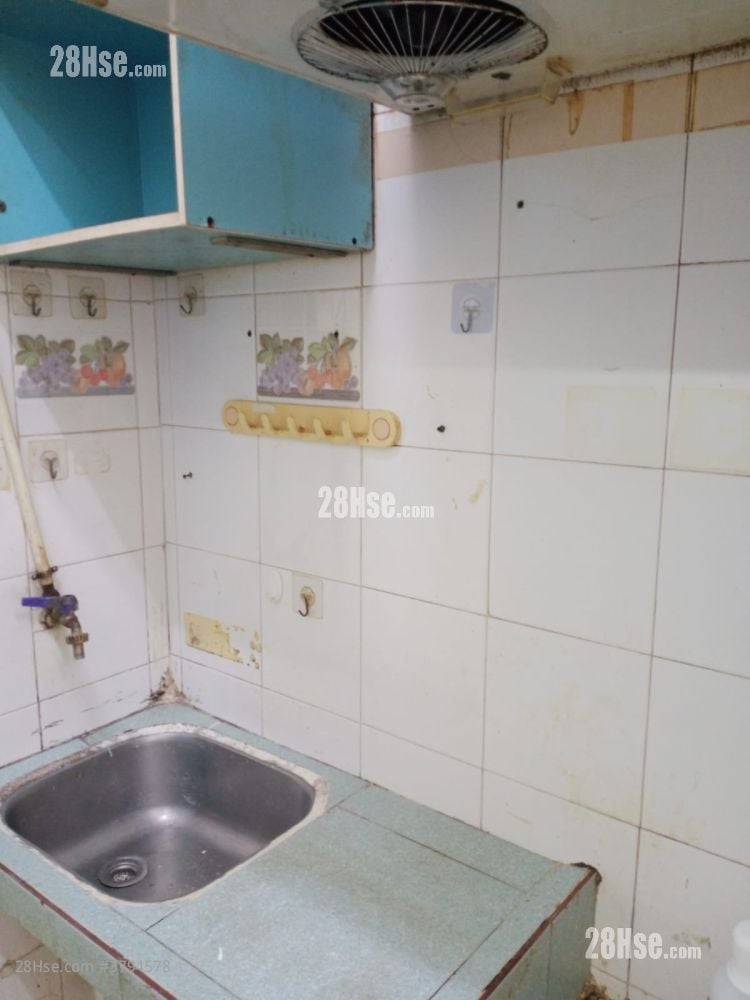 Lin Cheong Building Rental 180 ft²