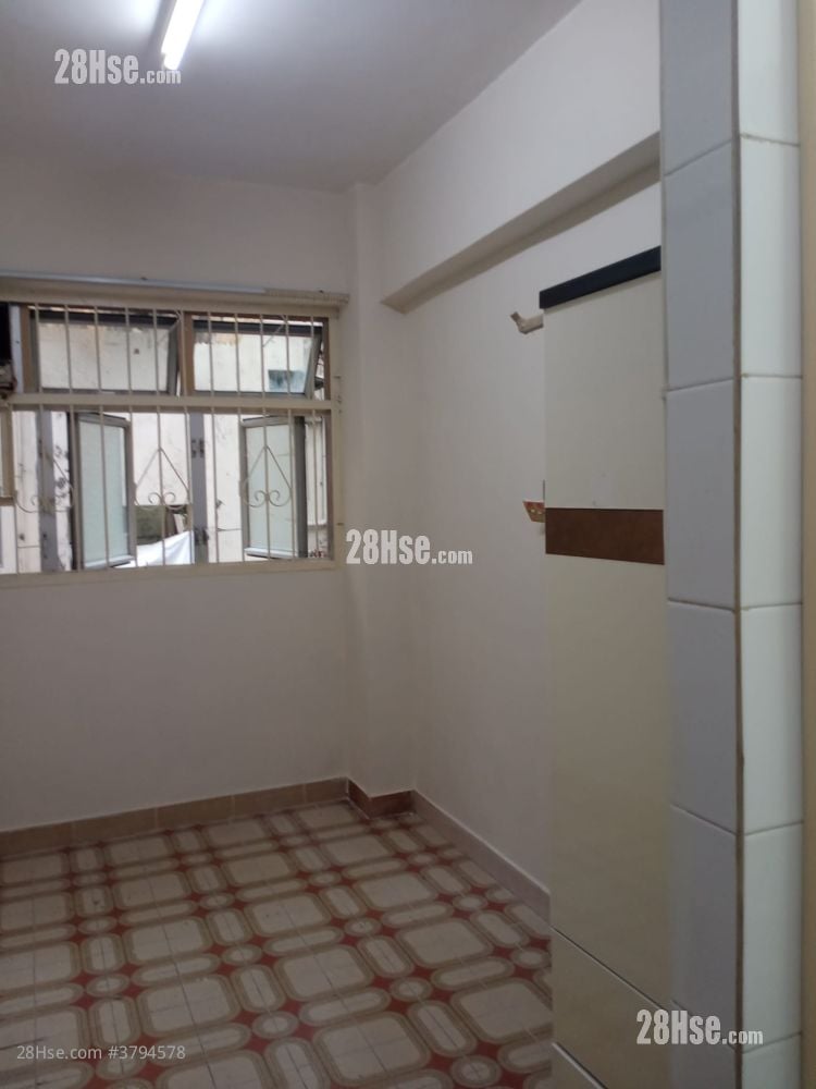 Lin Cheong Building Rental 180 ft²