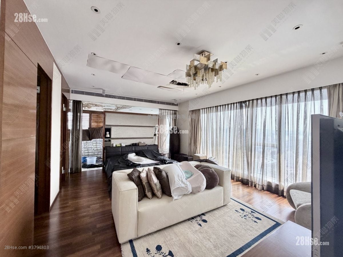 Parc Palais Sell 1 Bedroom 3,079 ft²