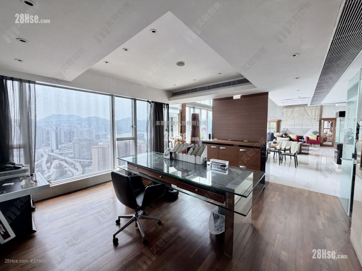 Parc Palais Sell 1 Bedroom 3,079 ft²