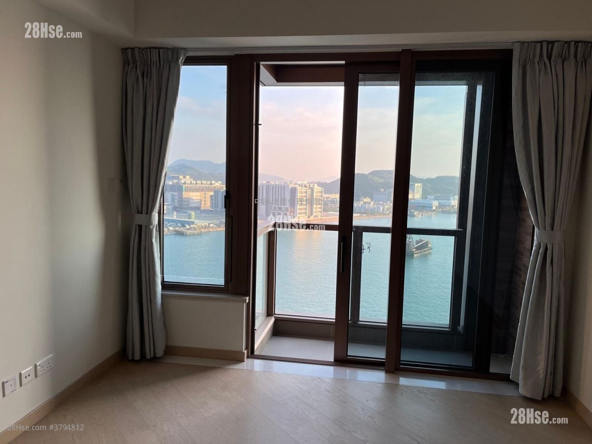 Lp10 Sell 3 Bedrooms 880 ft²