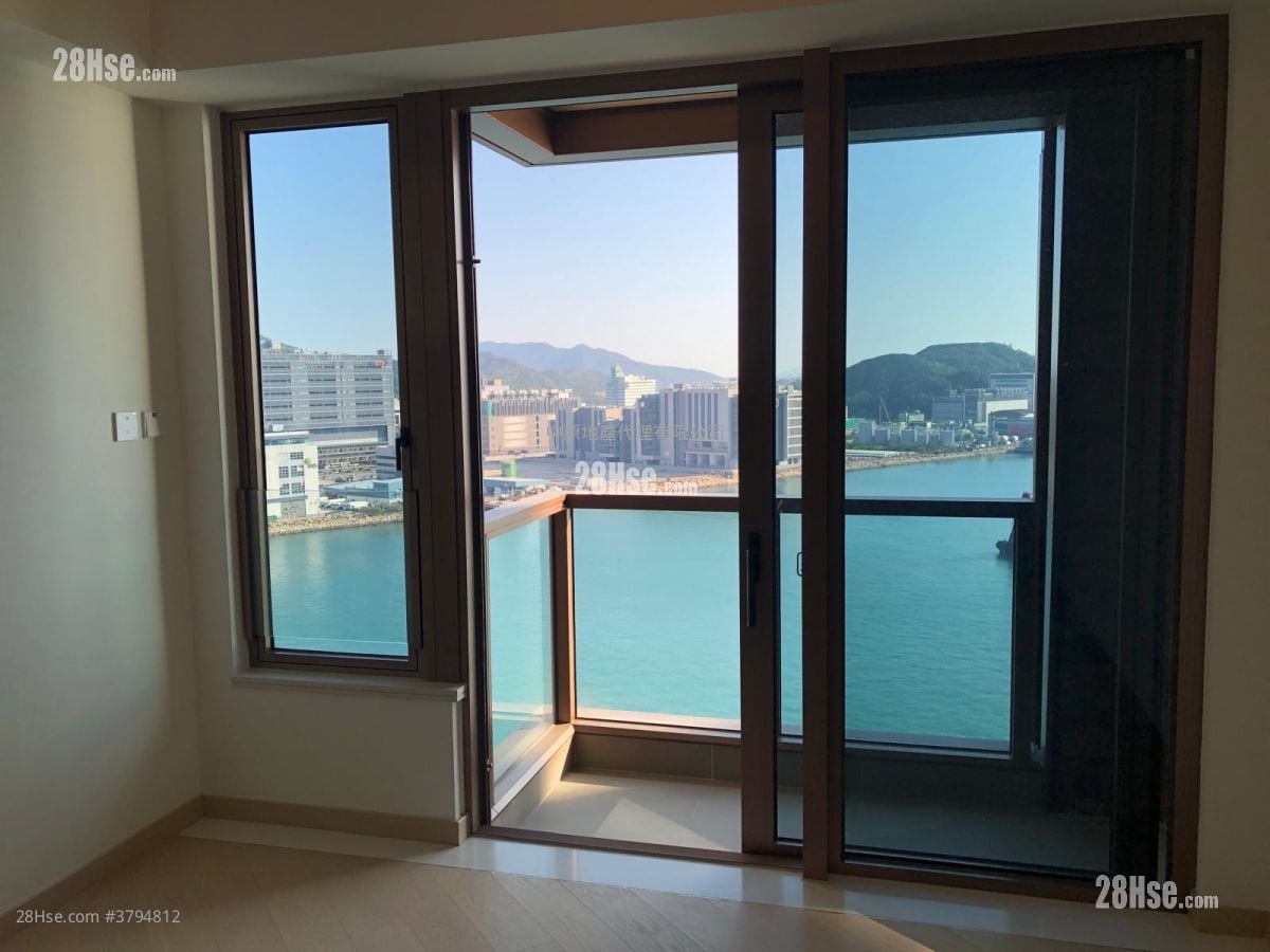 Lp10 Sell 3 Bedrooms 880 ft²