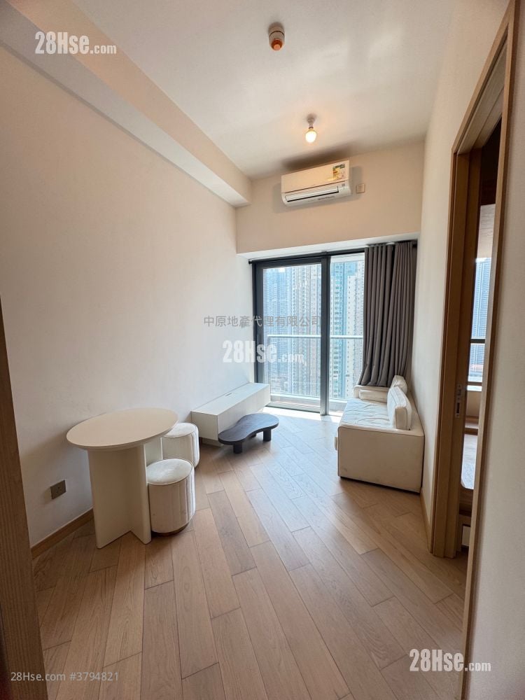 Manor Hill Sell 1 Bedroom 284 ft²