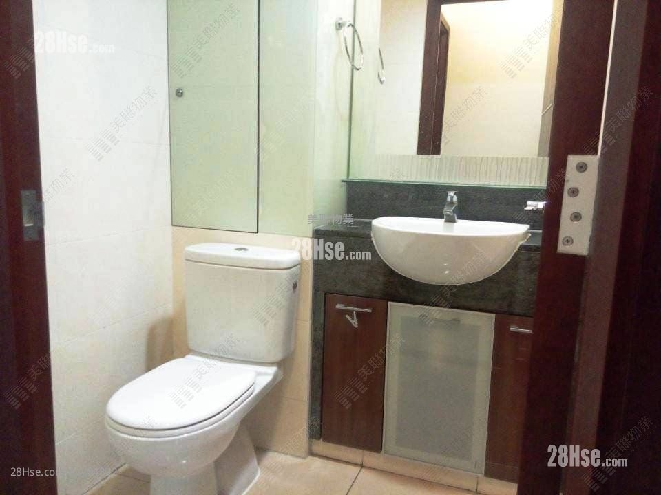 South Hillcrest Sell 2 Bedrooms 549 ft²