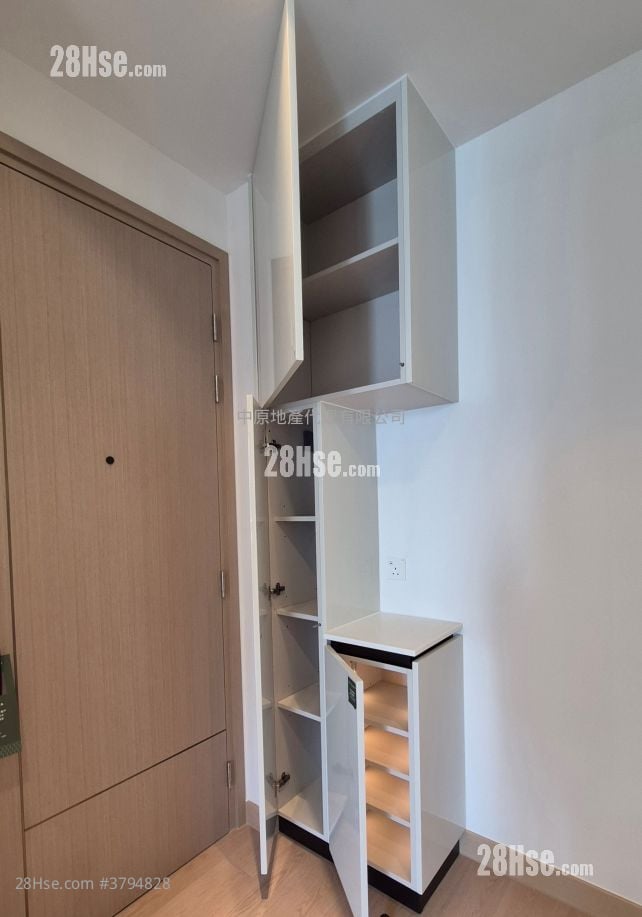 Park Seasons 售盘 1 房 327 平方尺