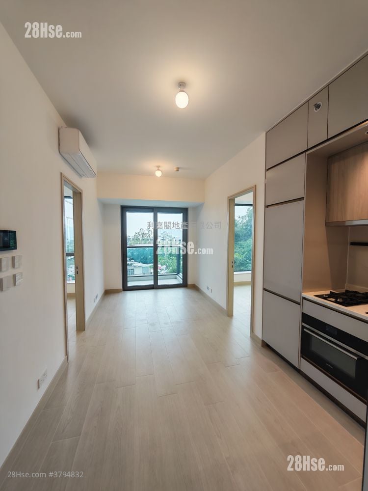 Gold Coast Bay Rental 1 Bathroom 450 ft²