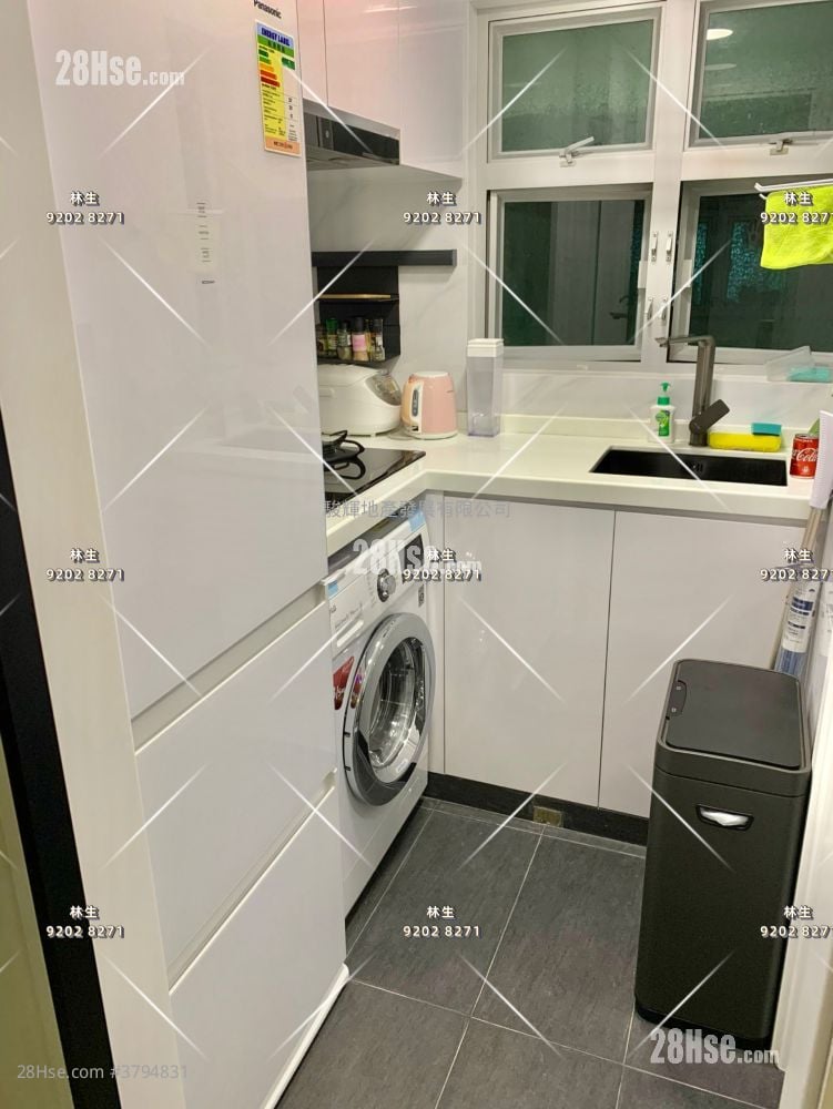 Paradise Square Sell 2 Bedrooms , 1 Bathroom 368 ft²