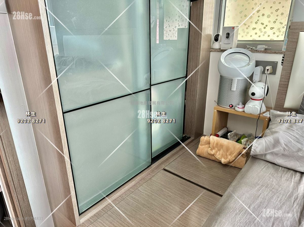 Paradise Square Sell 2 Bedrooms , 1 Bathroom 368 ft²