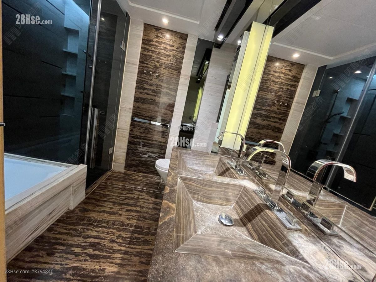 峻弦 租盘 3 房 , 2 浴室 1,342 平方尺