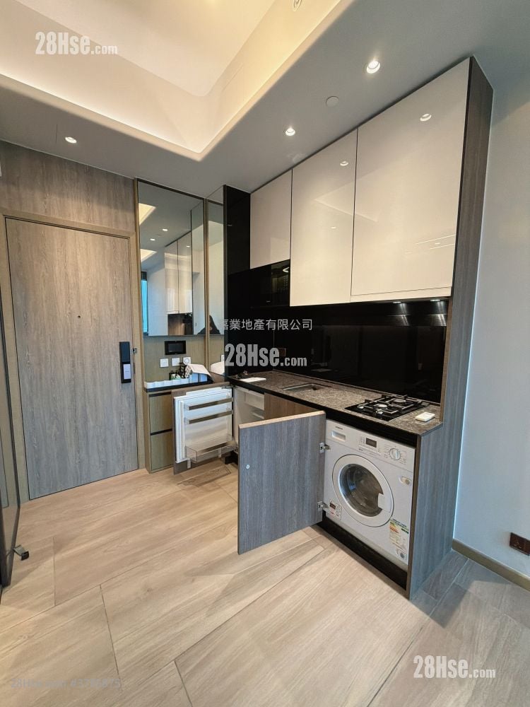 One Artlane Rental 1 Bathroom 224 ft²