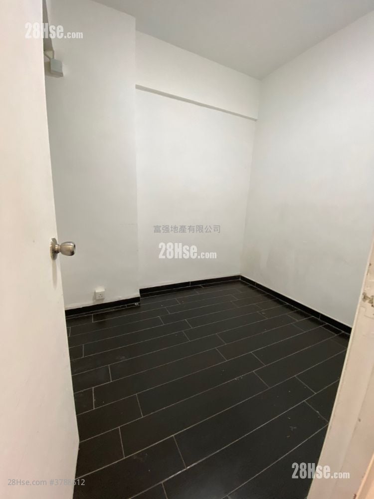 美汉大厦 租盘 2 房 351 平方尺