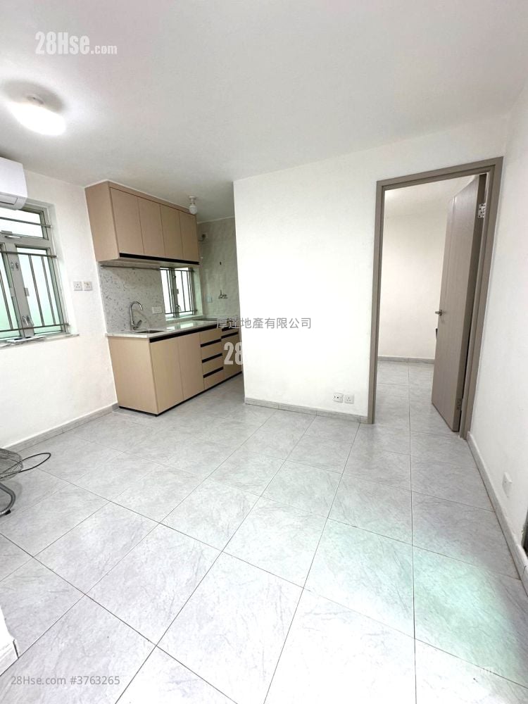 村屋 租盘 1 房 , 1 浴室 350 平方尺