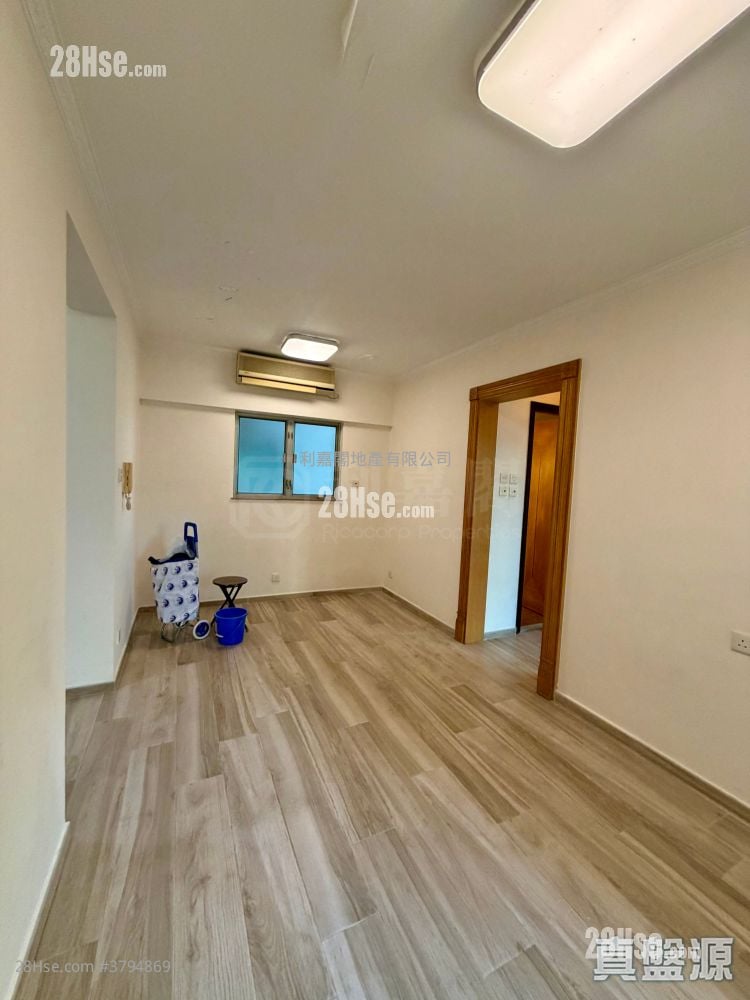 The Parcville Sell 2 Bedrooms , 1 Bathroom 460 ft²